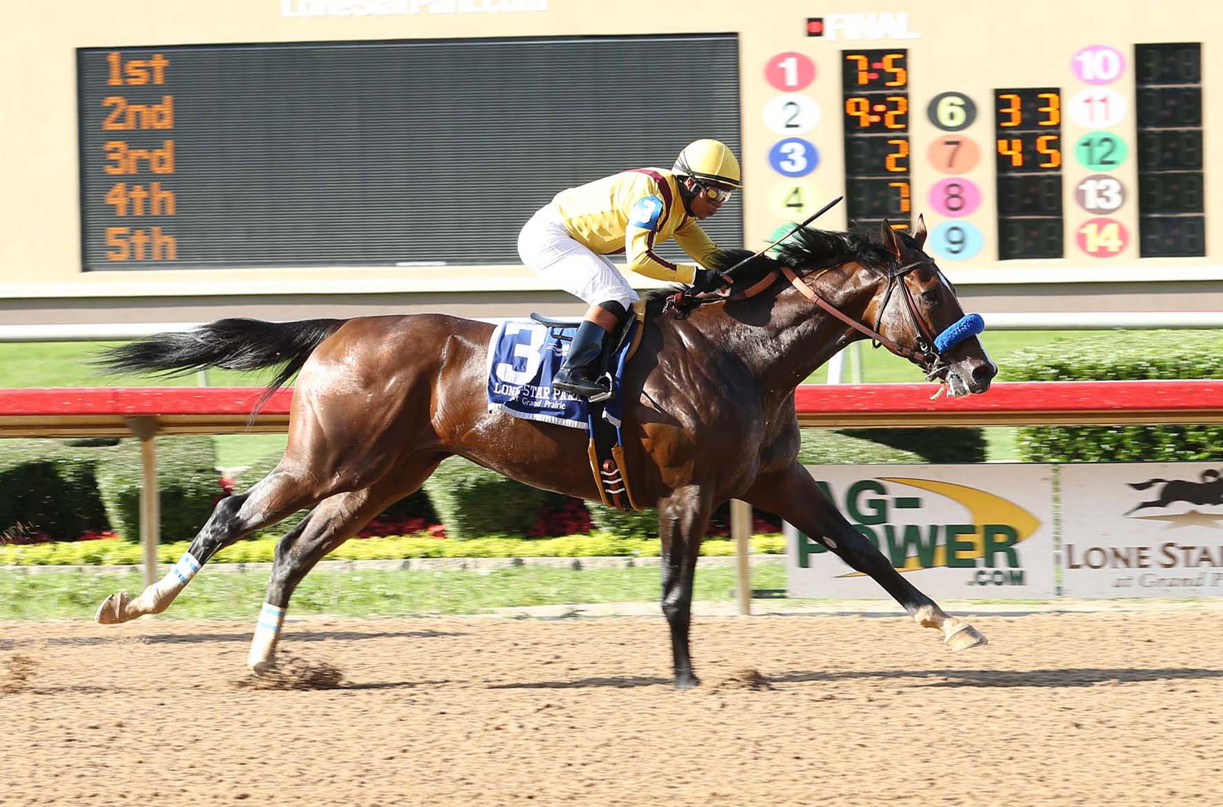 Cyrus Alexander wins the Lone Star Park Handicap