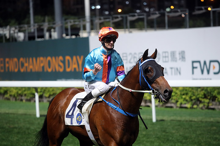 Dances With Dragons at Happy Valley Racecourse on April 15