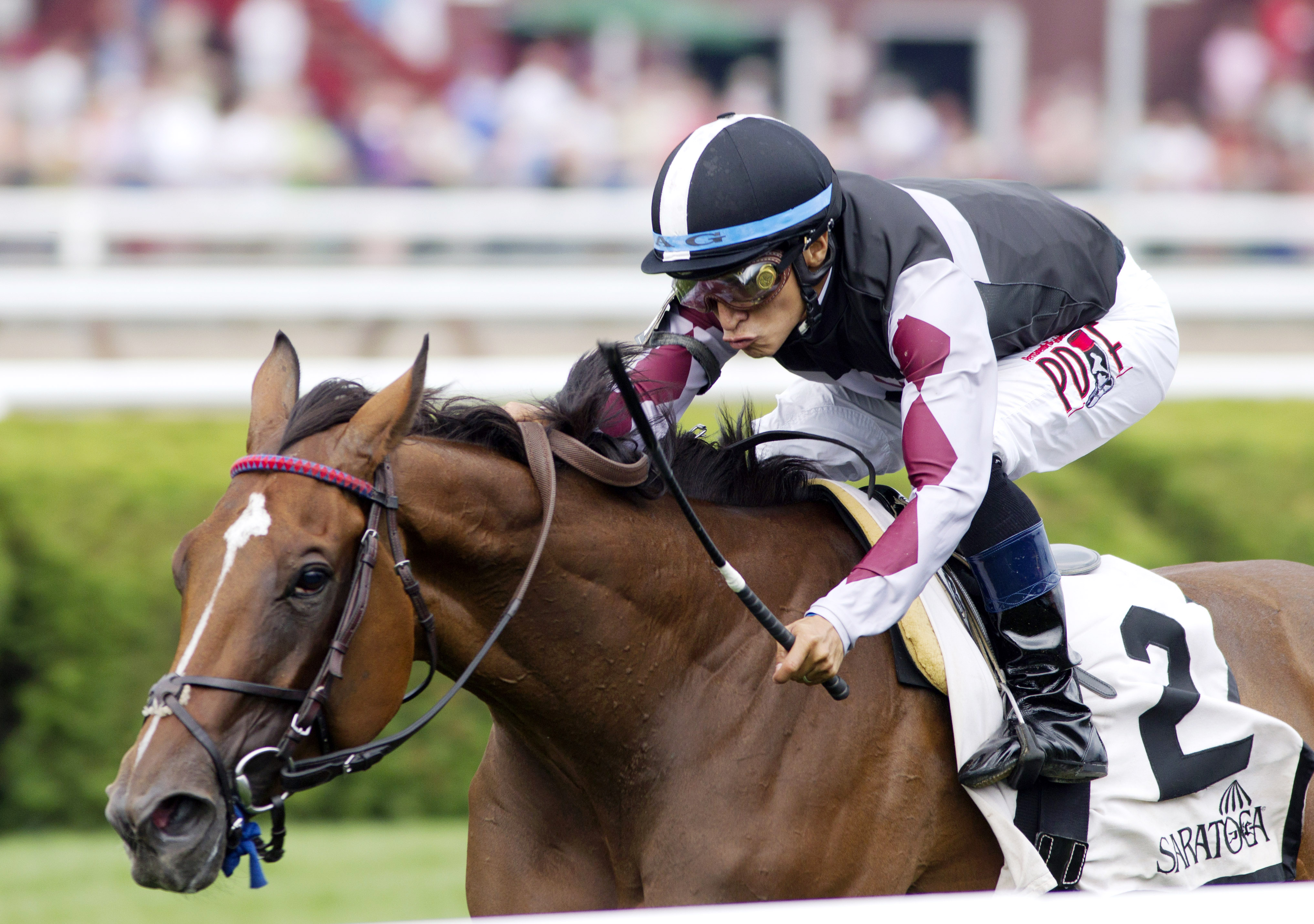 Daring Dancer wins the Lake George Stakes