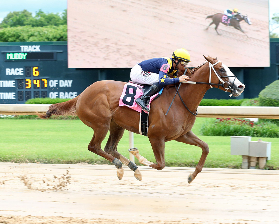 Decade wins an April 2021 allowance at Oaklawn Park