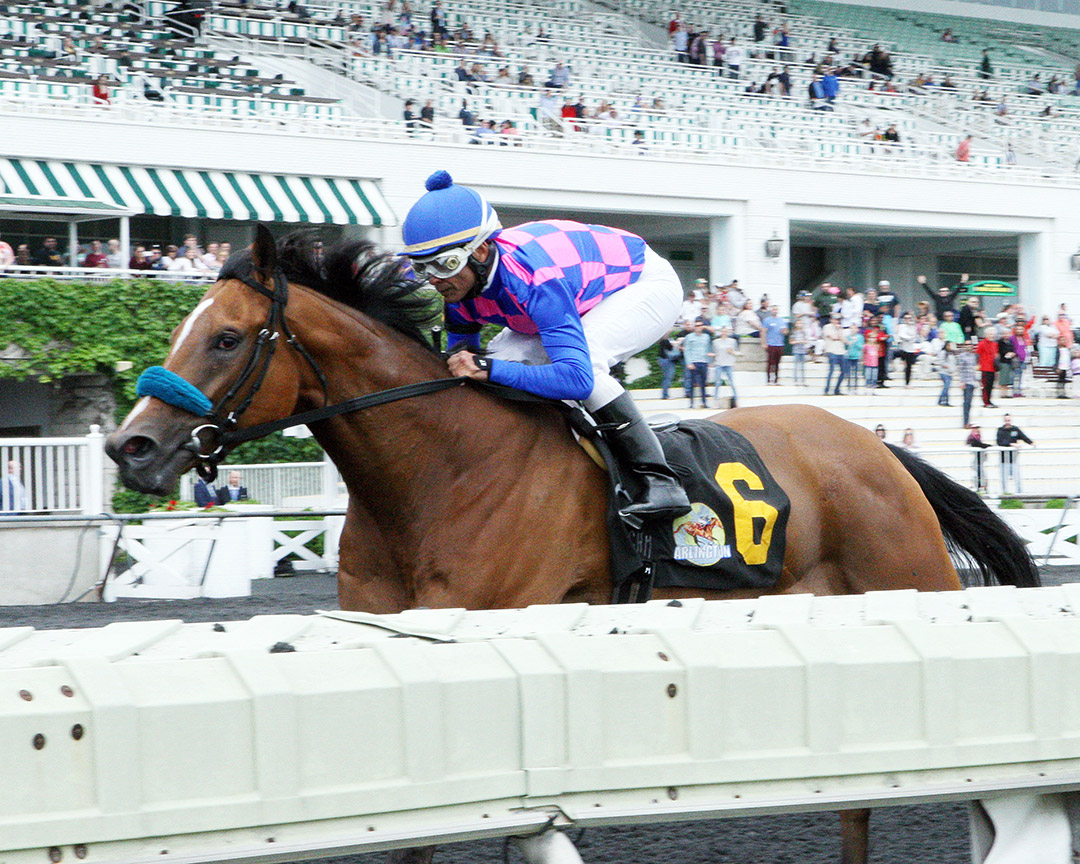 Devileye wins the 2018 Addison Cammack Memorial Handicap at Arlington Park