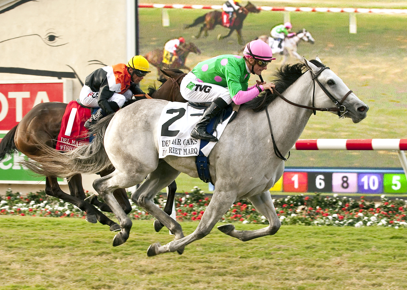 Discreet Marq wins the 2013 Del Mar Oaks