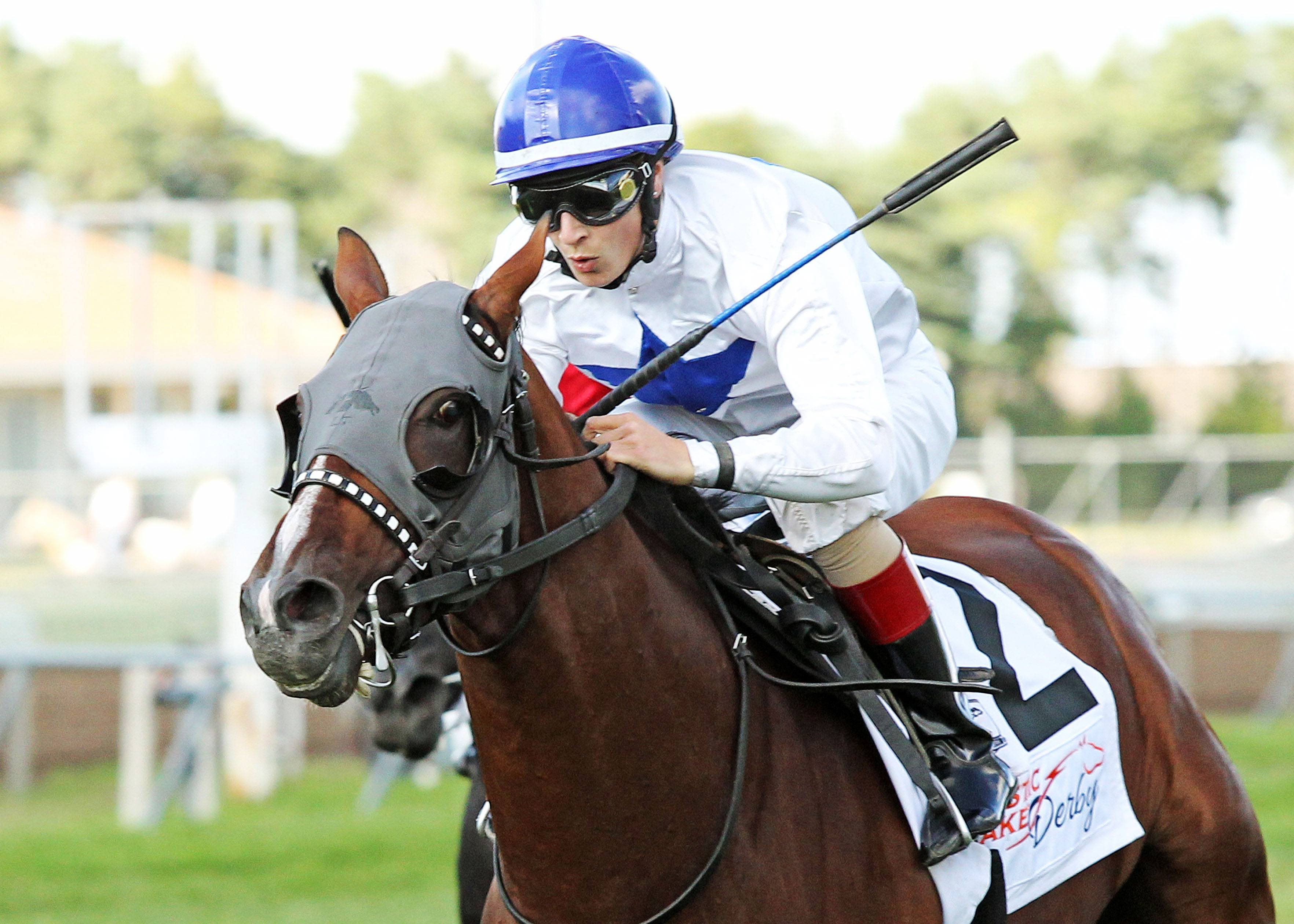 Dorsett wins the 2013 Mystic Lake Derby