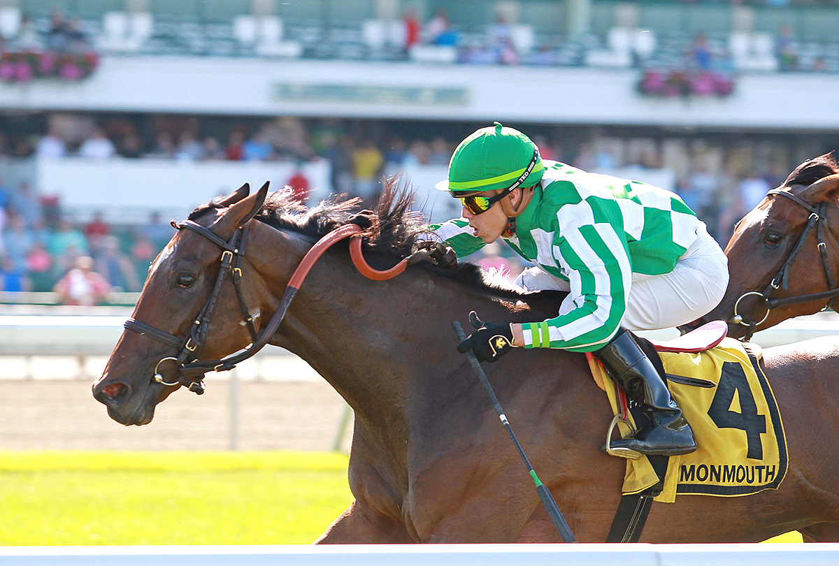 Dream Awhile wins the 2018 Eatontown Stakes