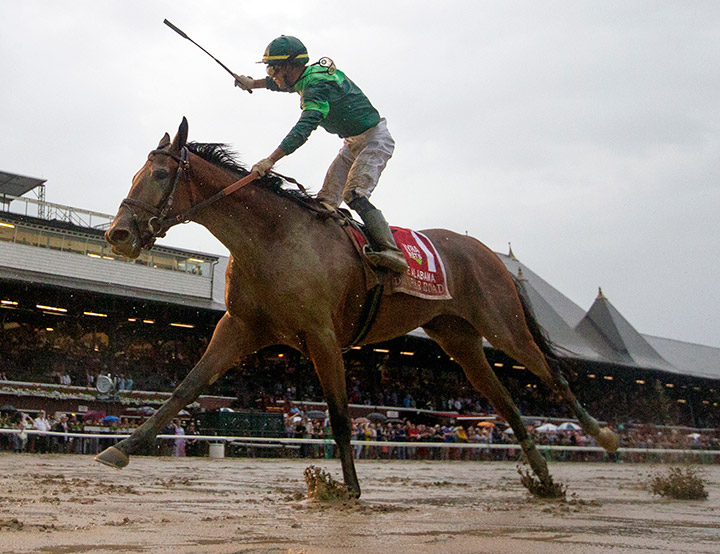 Dunbar Road wins the Alabama Stakes at Saratoga Race Course