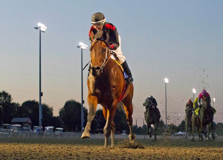 Dutton win the 2020 WTBOA Lads Stakes at Emerald Downs