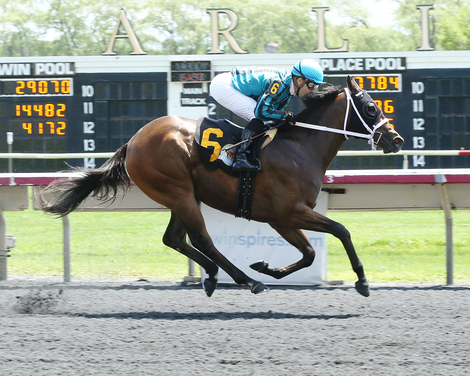 Echoes of Laughter wins a May 26 maiden race