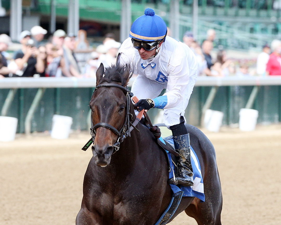 Edge to Edge wins a May 14 claiming race at Churchill Downs