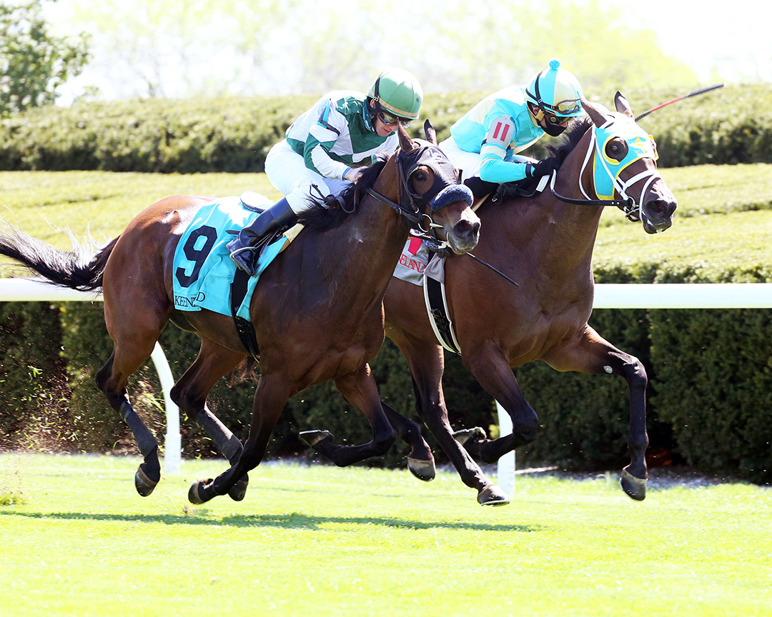 Empress Eleanor (left) and Enjoyitwhilewecan dead heat in an April 3 allowance at Keeneland