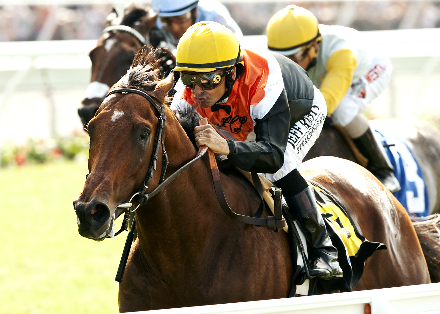 Enterprising wins the La Jolla Handicap