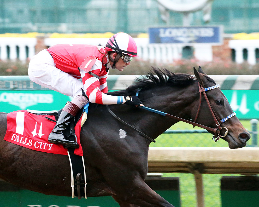 Envoutante wins the 2020 Falls City at Churchill Downs