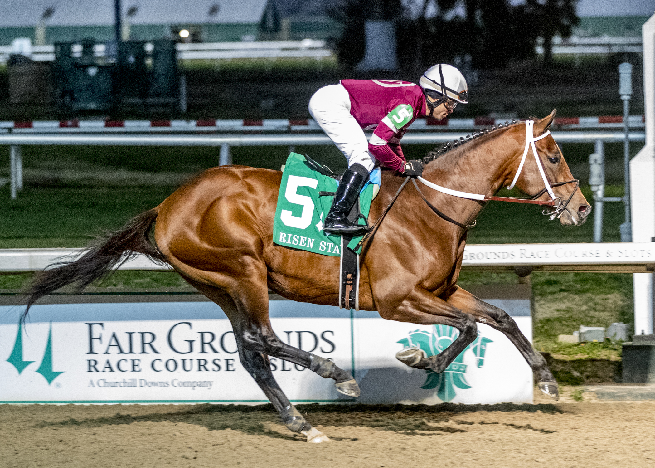 Epicenter wins Risen Star Stakes 2-19-2022