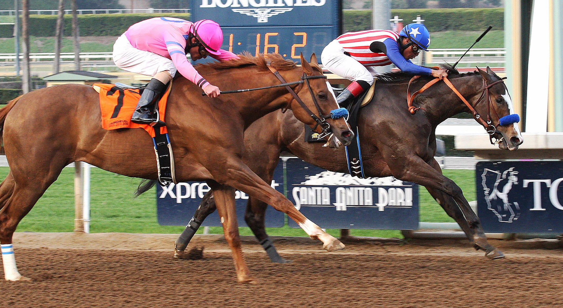Fantastic Style wins an allowance race
