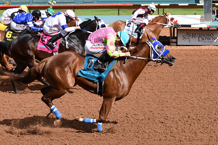 Fernweh (near) wins the 2019 Ruidoso Downs Quarter Horse Futurity at Ruidoso Downs