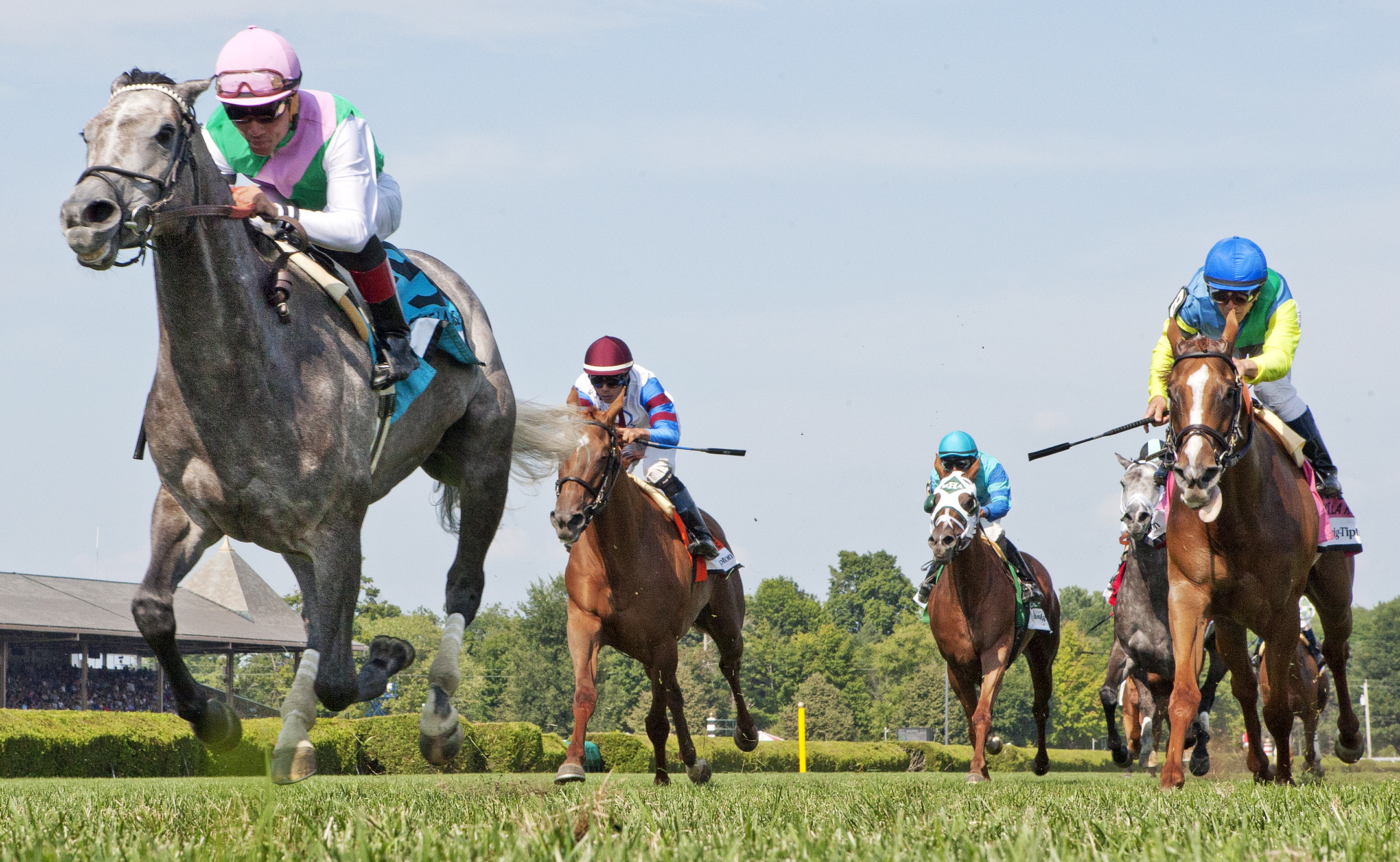 Filimbi wins the De La Rose