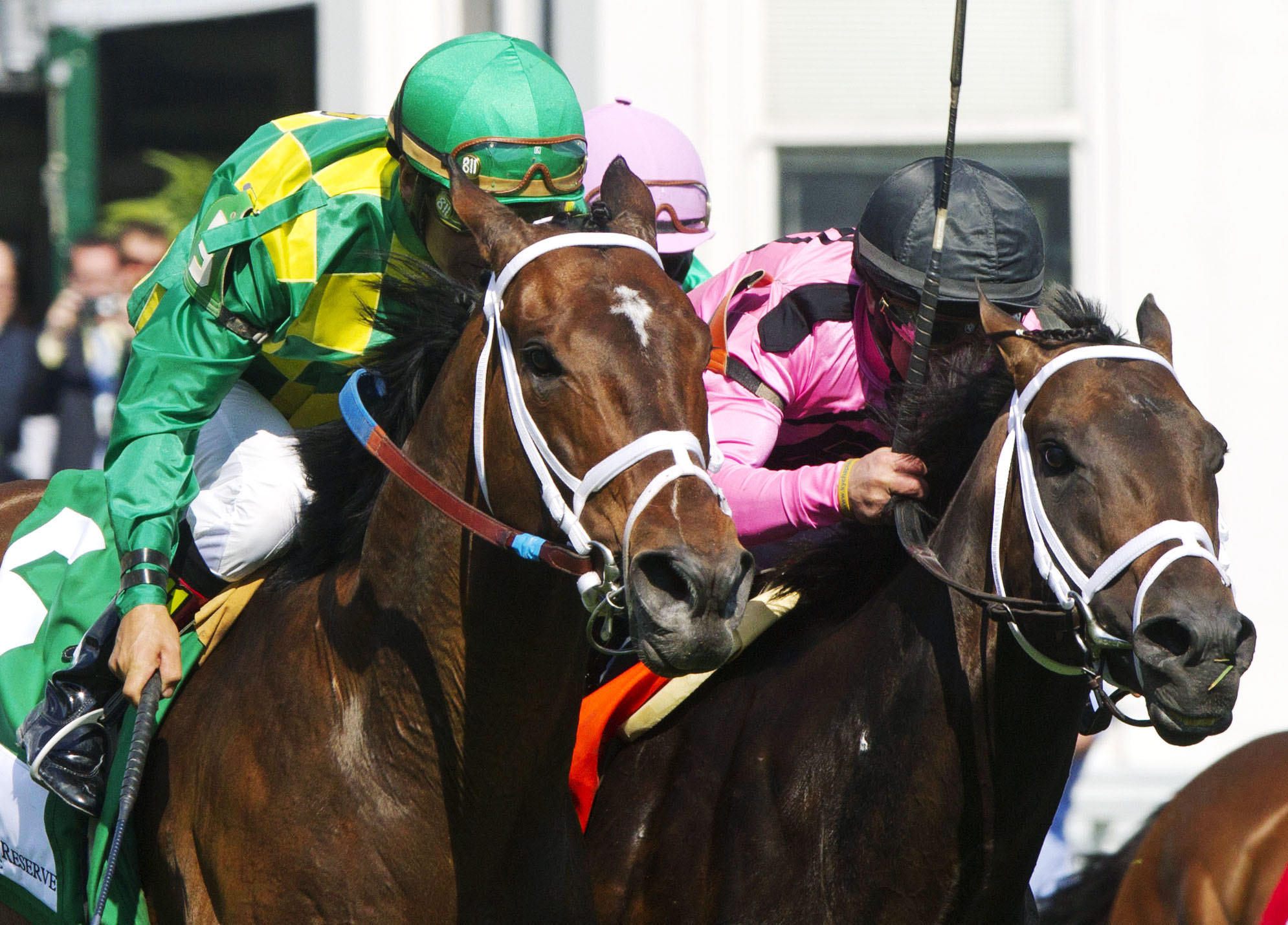 Finnegans Wake wins the Woodford Reserve Turf Classic Stakes