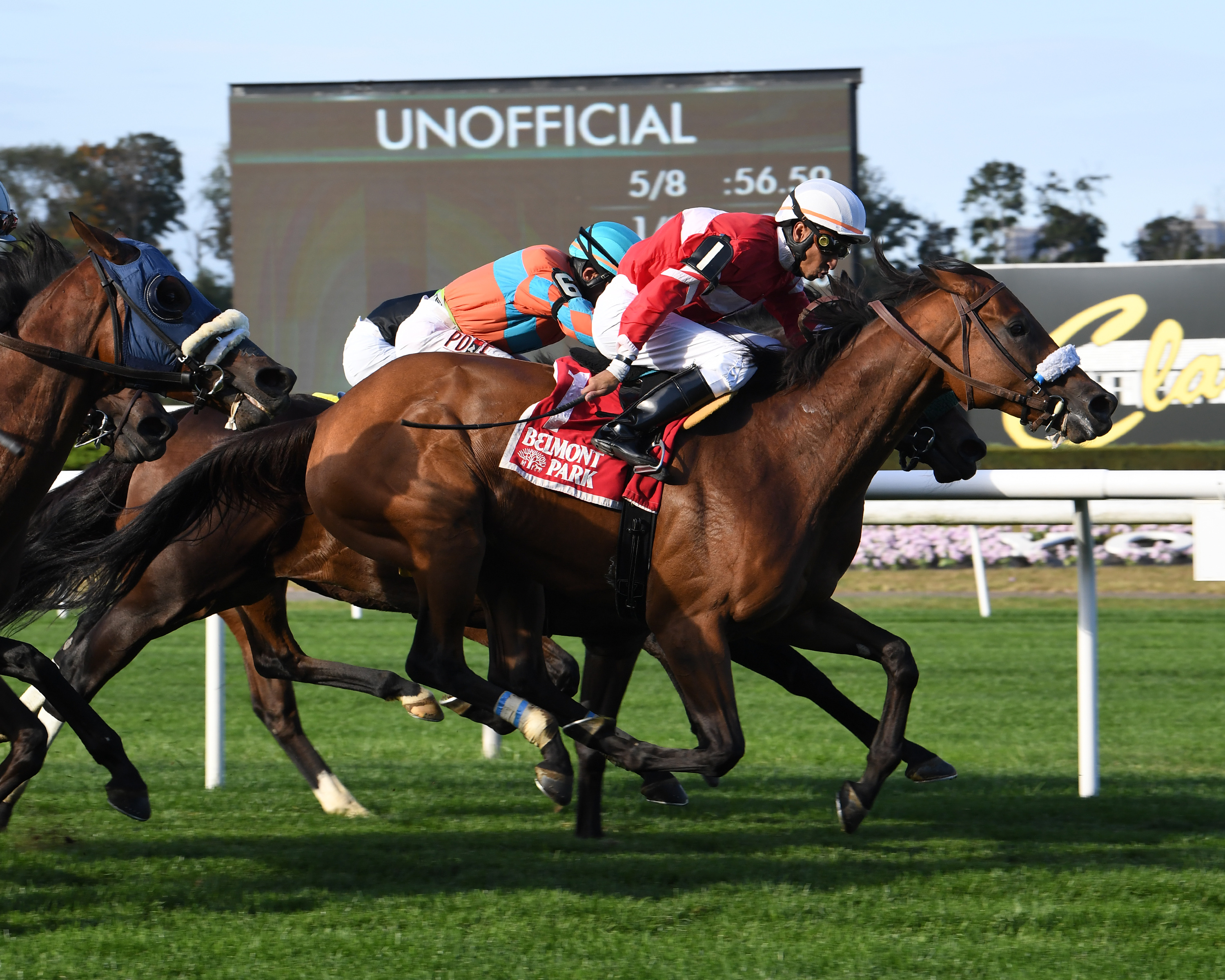 Fire Key wins Floral Park over Goldwood.10-12-2019.Susie Raisher