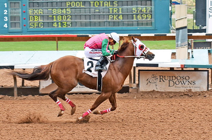 Flying Cowboy 123 wins an All American Derby trial at Ruidoso Downs