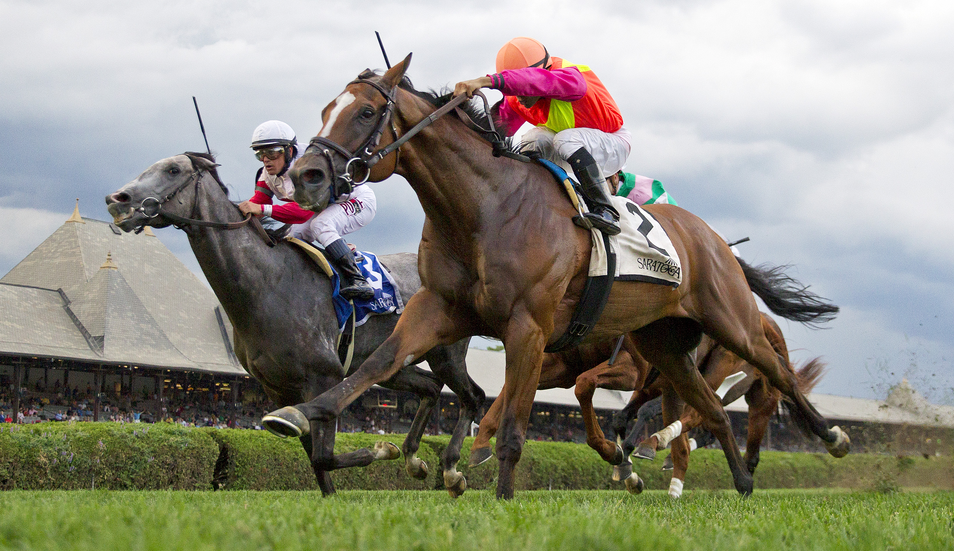 Grand Arch wins 2015 Fourstardave