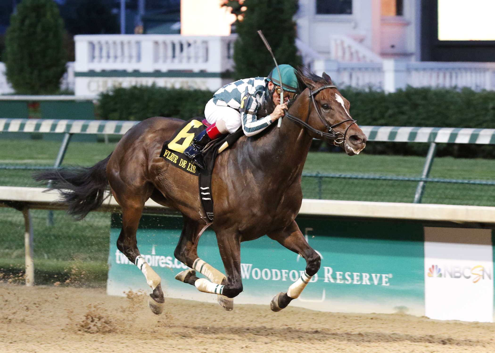 Frivolous wins the Fleur de Lis