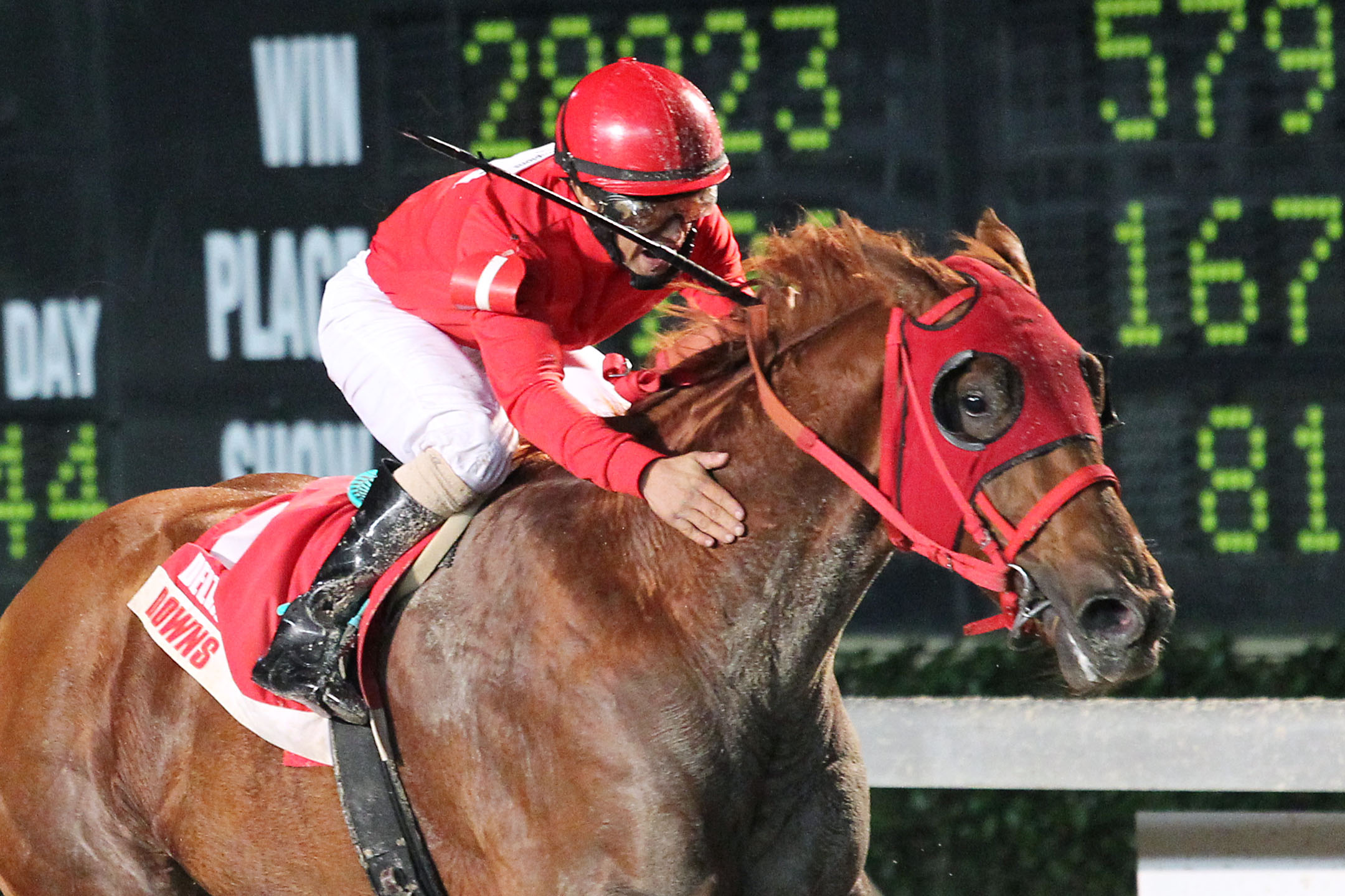 Golden Actor wins 2014 Jean Lafitte