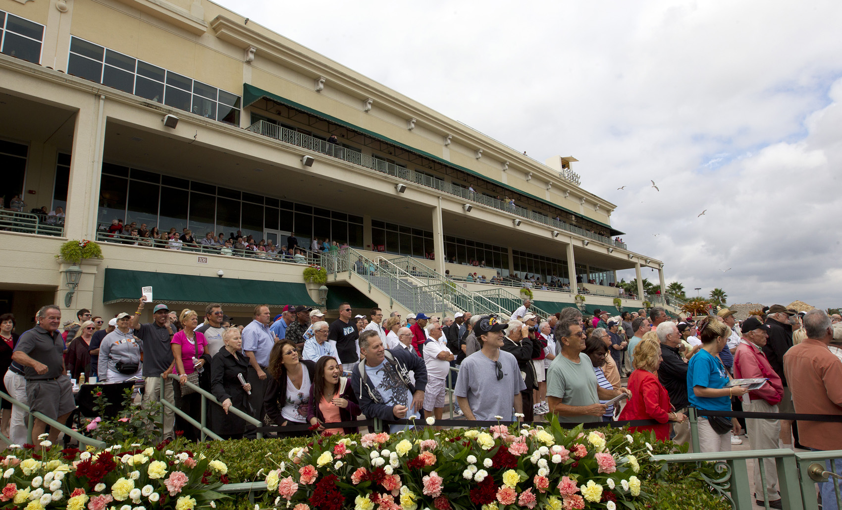 Gulfstream Park crowd