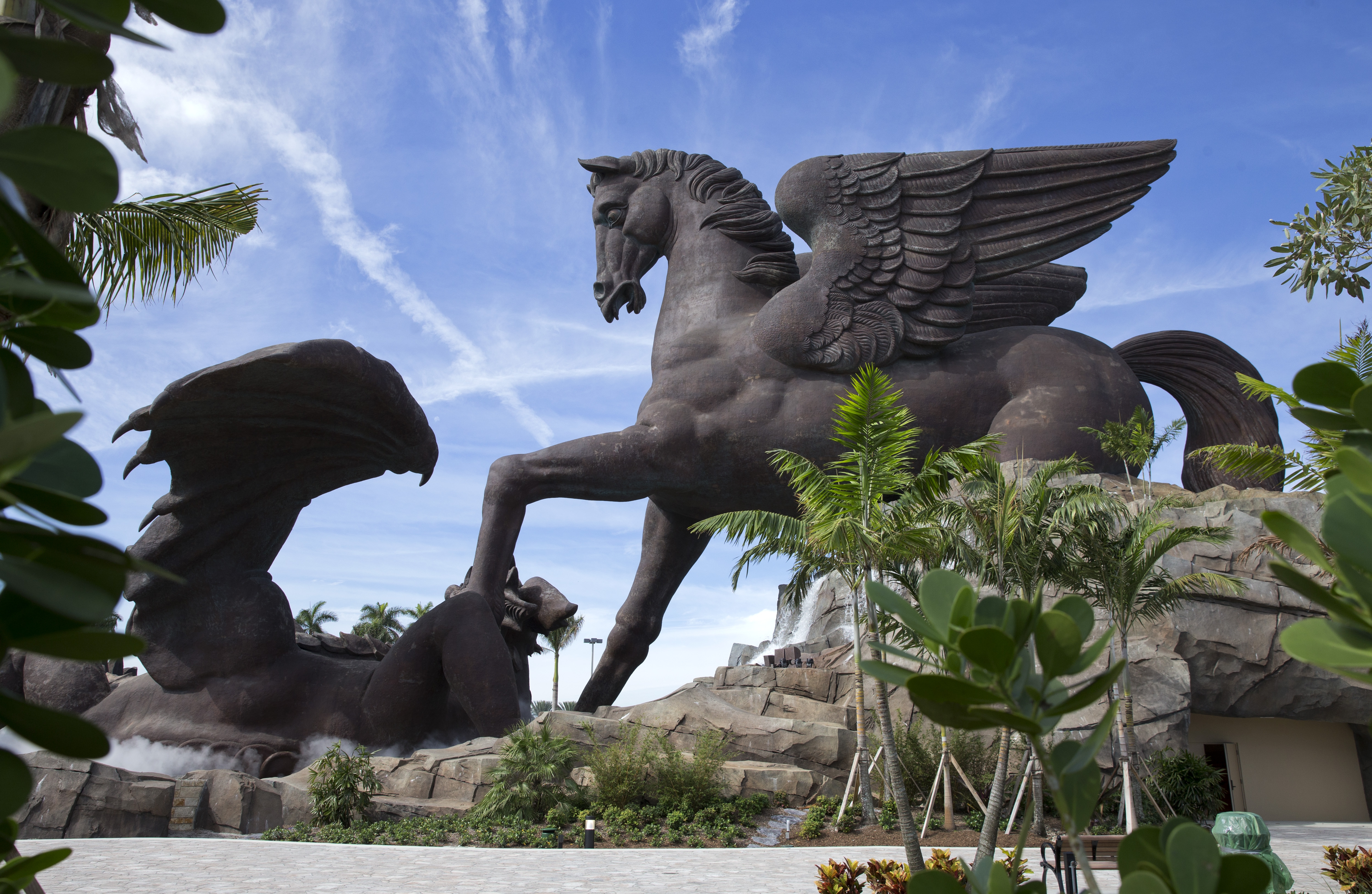 Gulfstream Park Pegasus Statue in 2016
