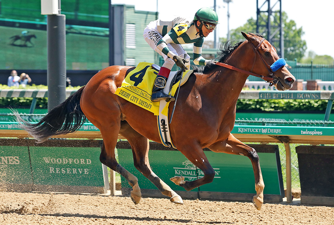 Gamine wins the 2021 Derby City Distaff at Churchill Downs