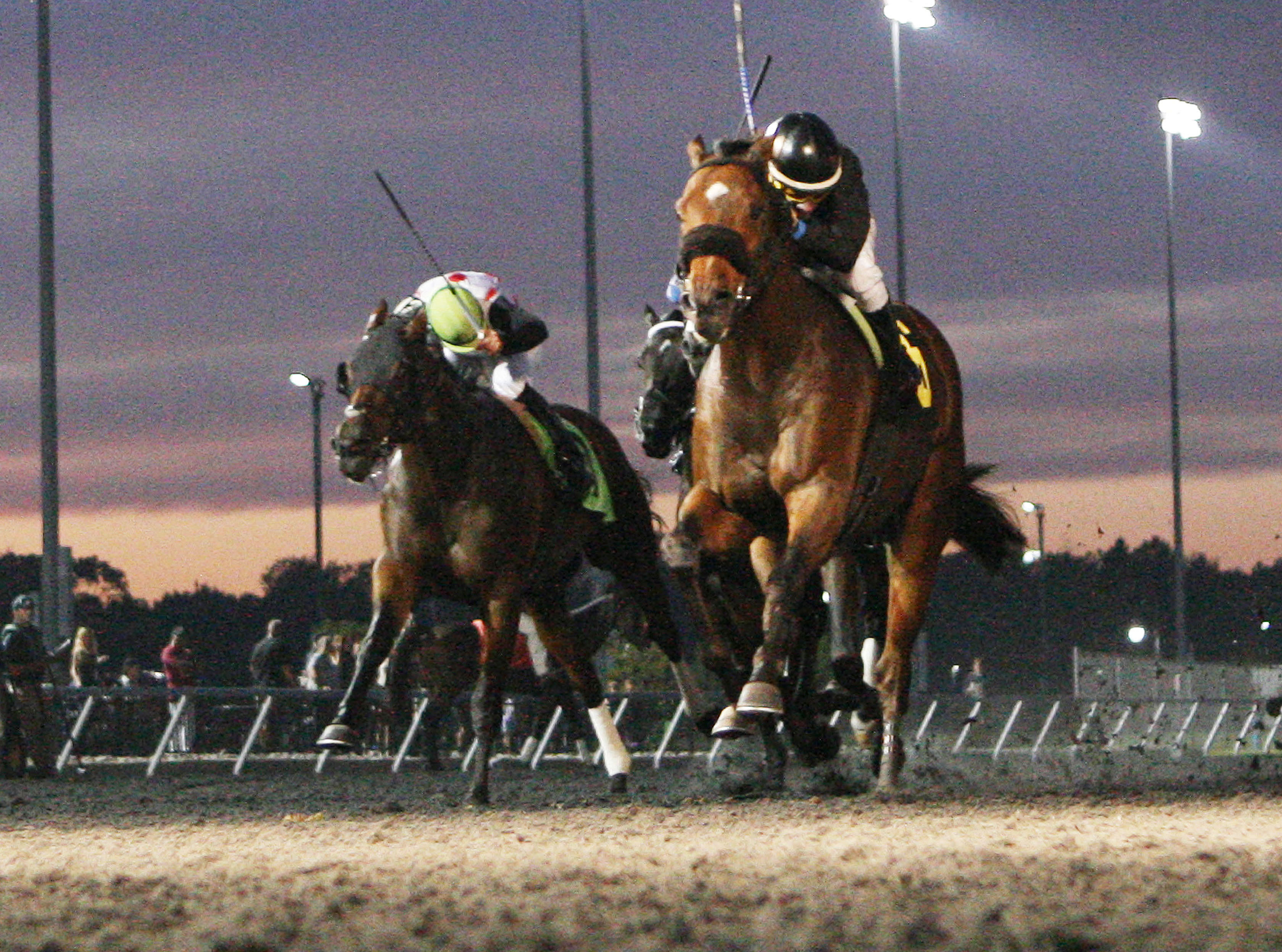 Ghost Hunter wins the Presque Isle Mile