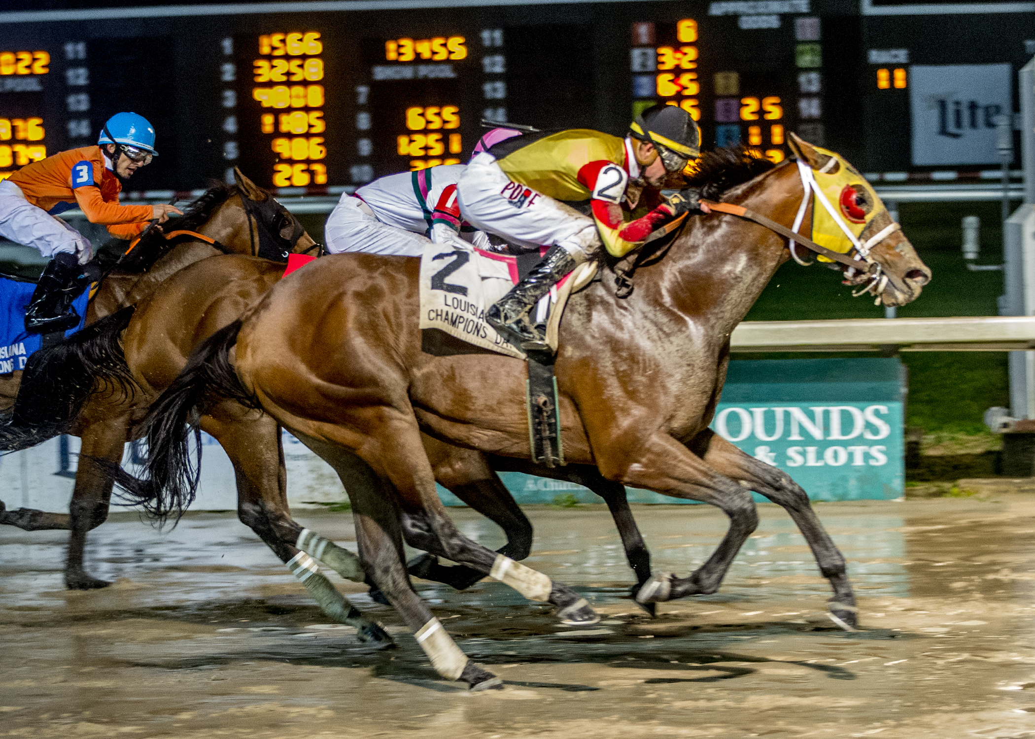 Givemeaminit wins the 2018 Louisiana Champions Day Sprint