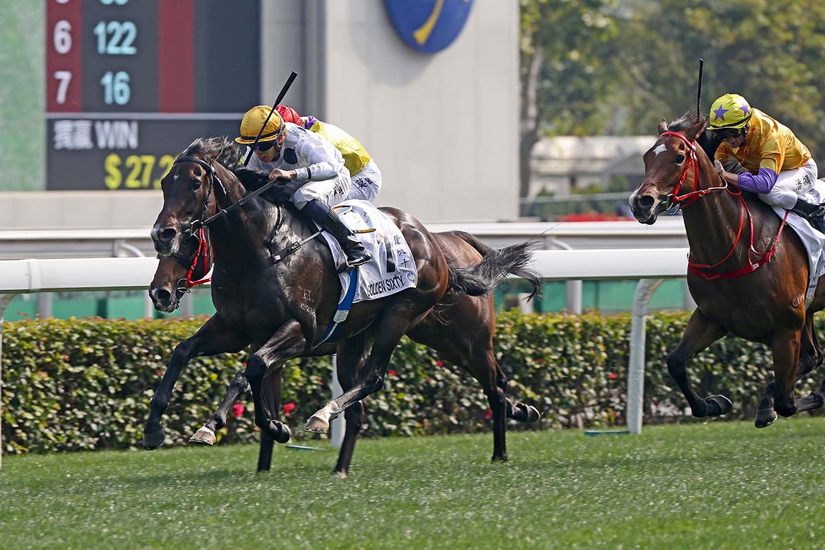 Golden Sixty wins the 2020 Hong Kong Classic Cup