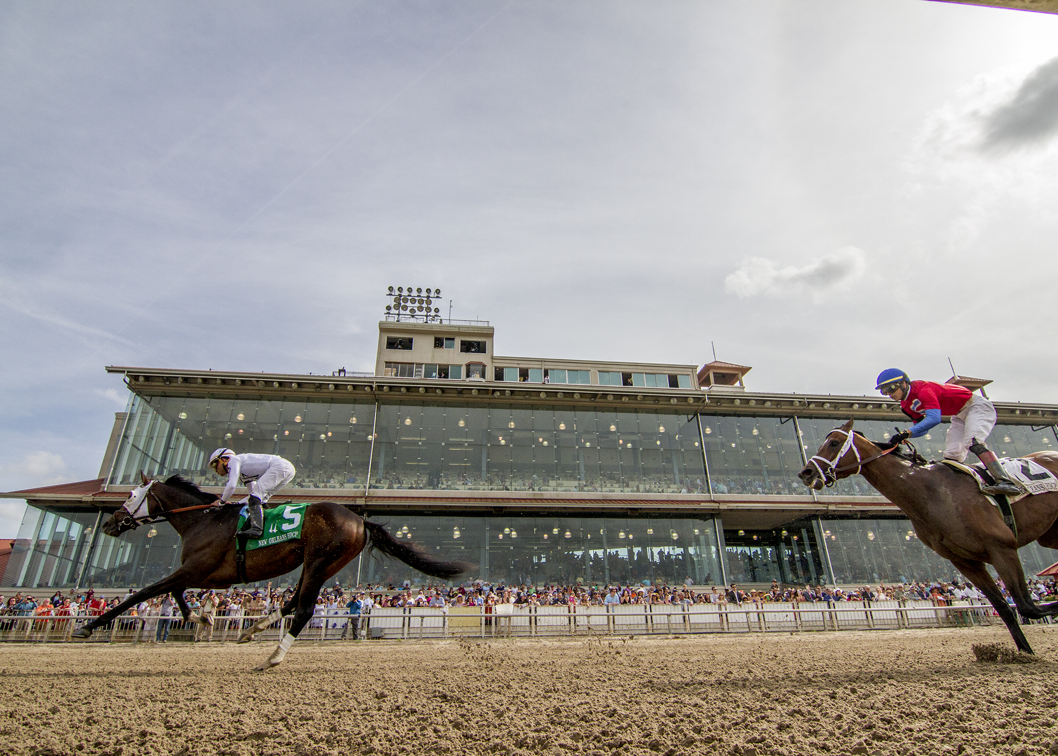 Good Samaritan wins the 2018 New Orleans Handicap