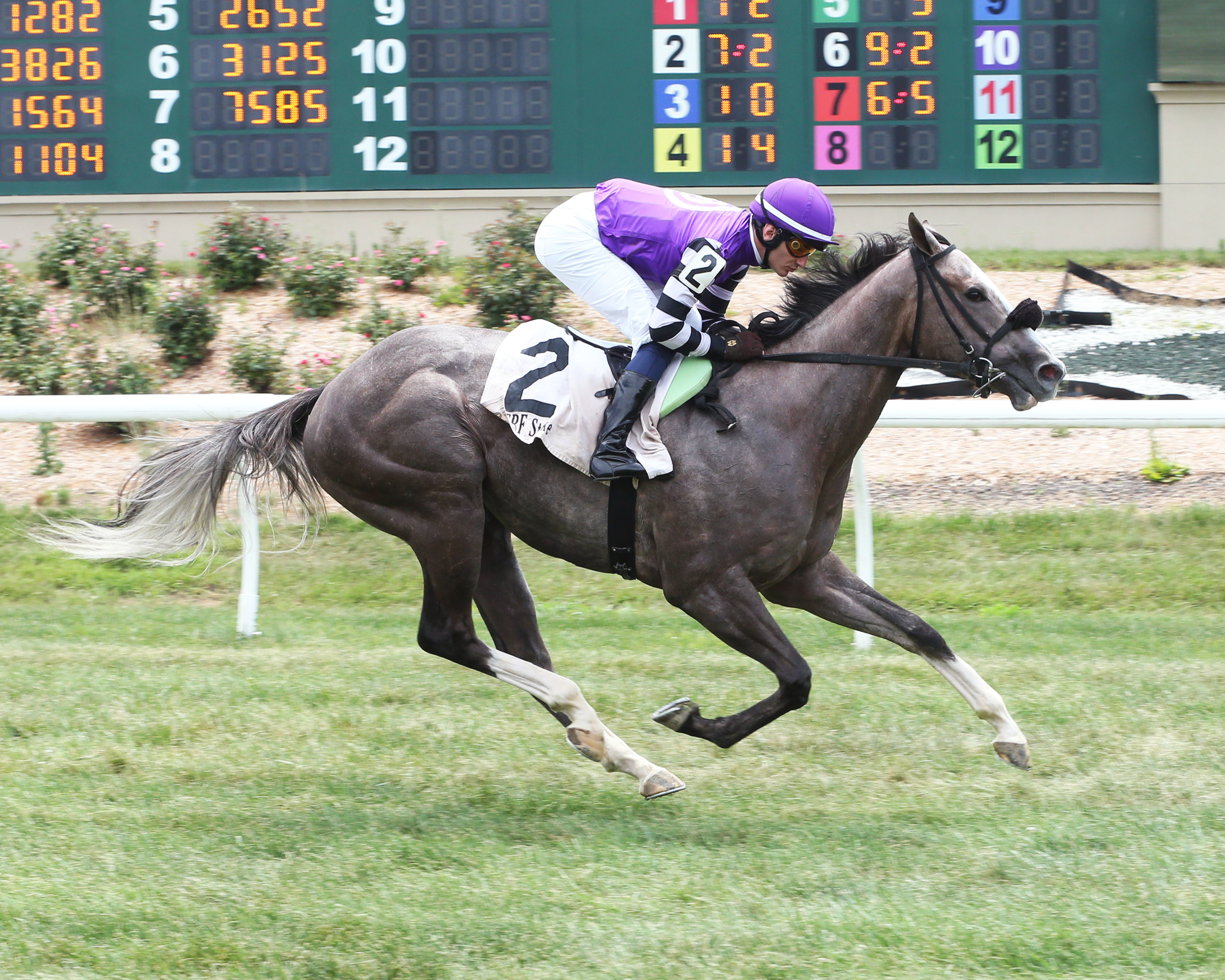 Goodness Sakes wins the Cincinnatian at Belterra July 1 2022