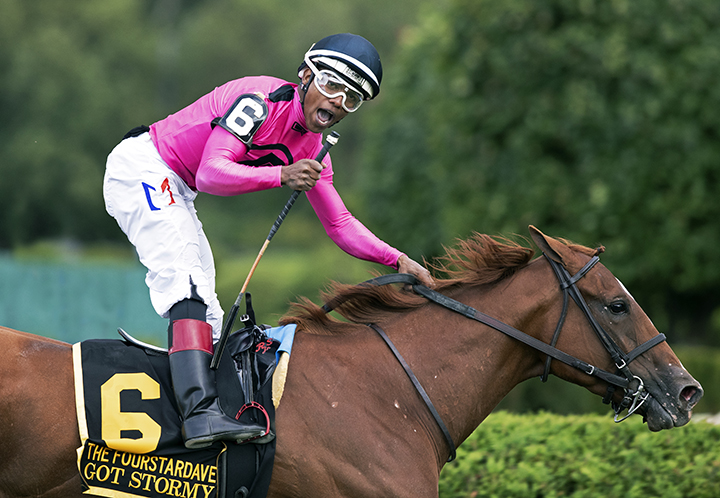Got Stormy wins the 2019 Fourstardave at Saratoga Race Course
