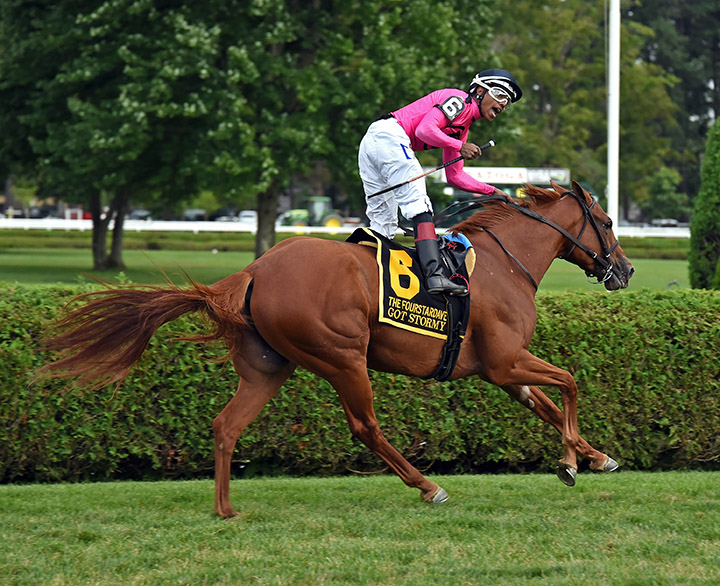 Got Stormy wins the 2019 Fourstardave at Saratoga Race Course