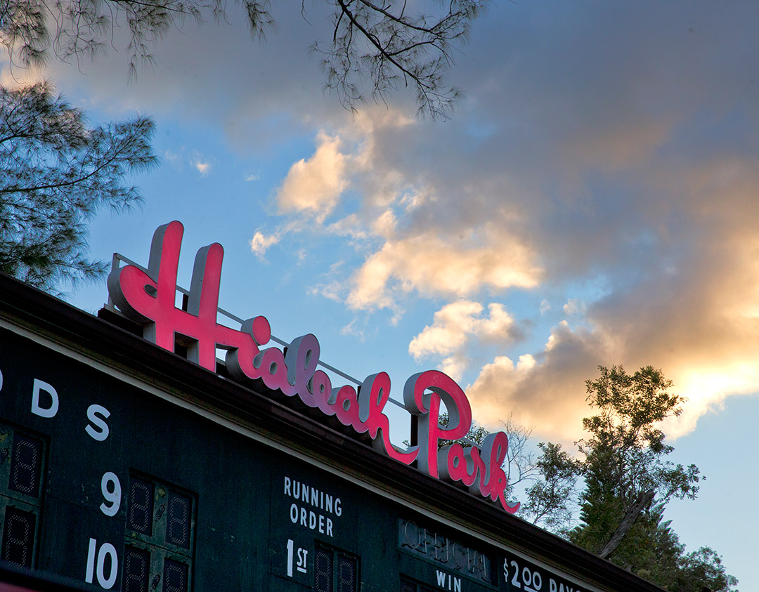 Hialeah Park sign