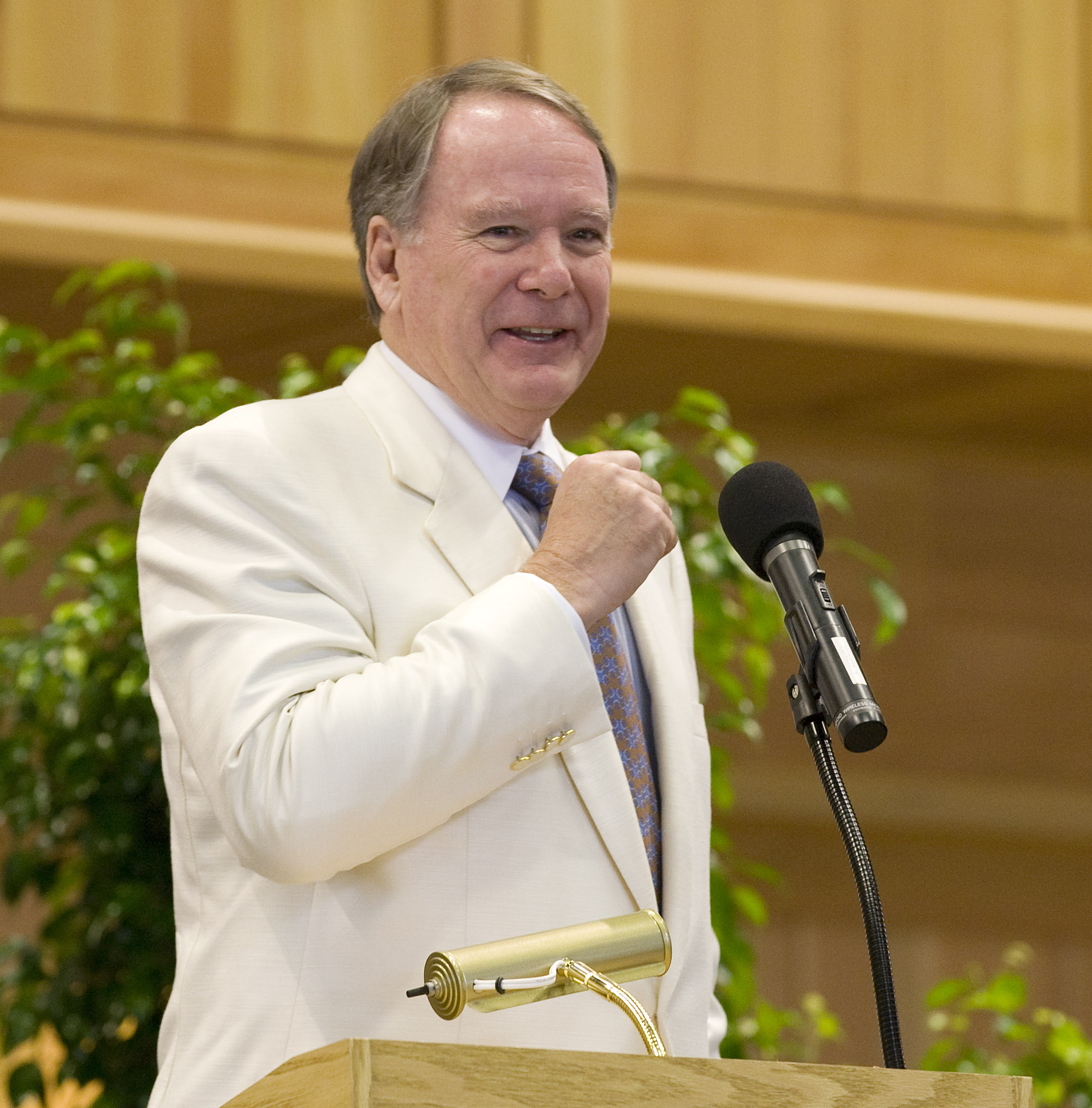 Larry Mabee at Best Pal's Hall of Fame induction