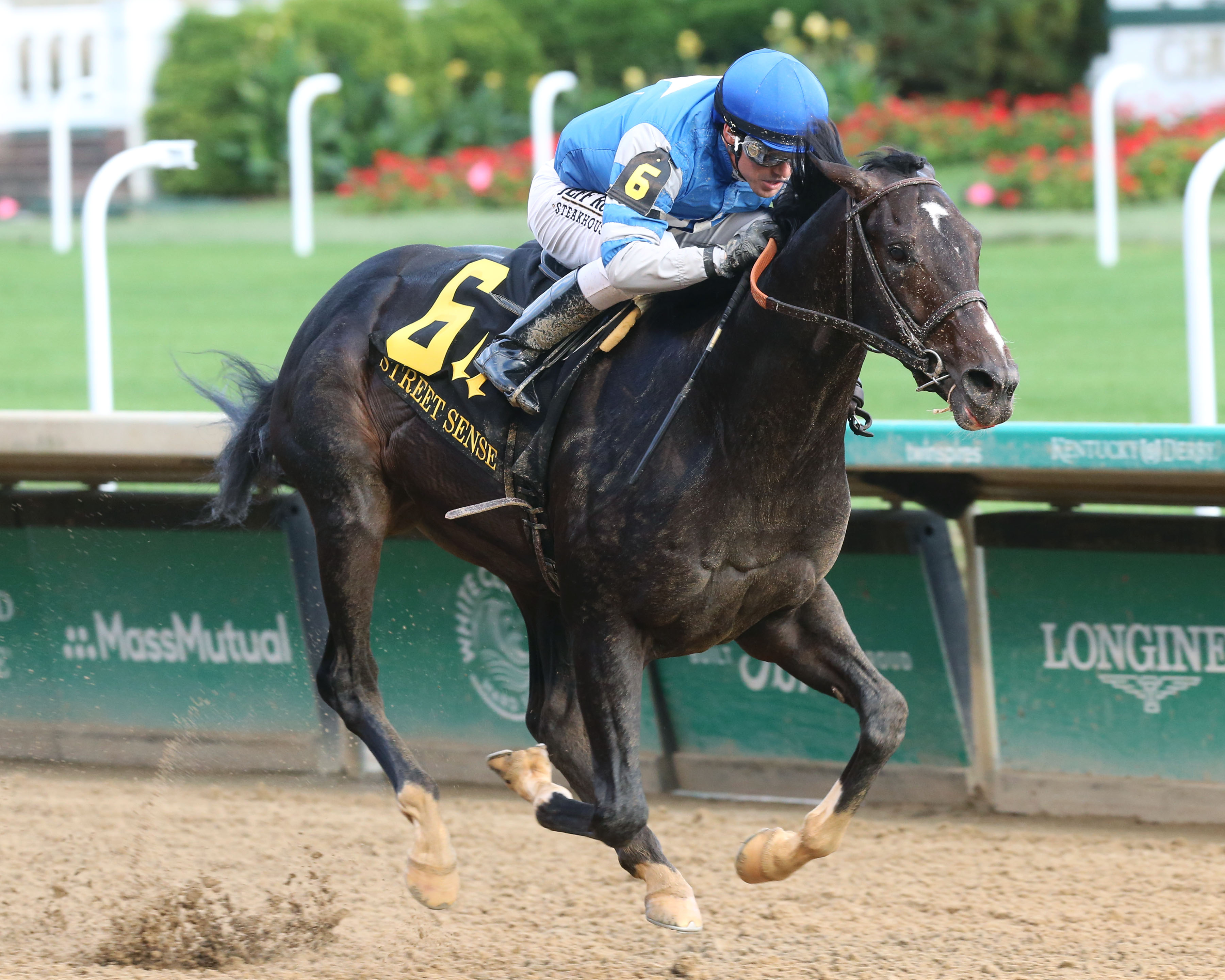 Howling Time wins Street Sense 10-31-2021