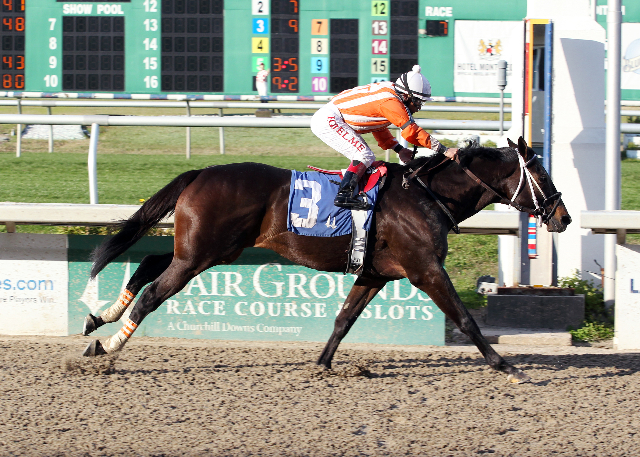 Hard Aces wins the Louisiana Handicap