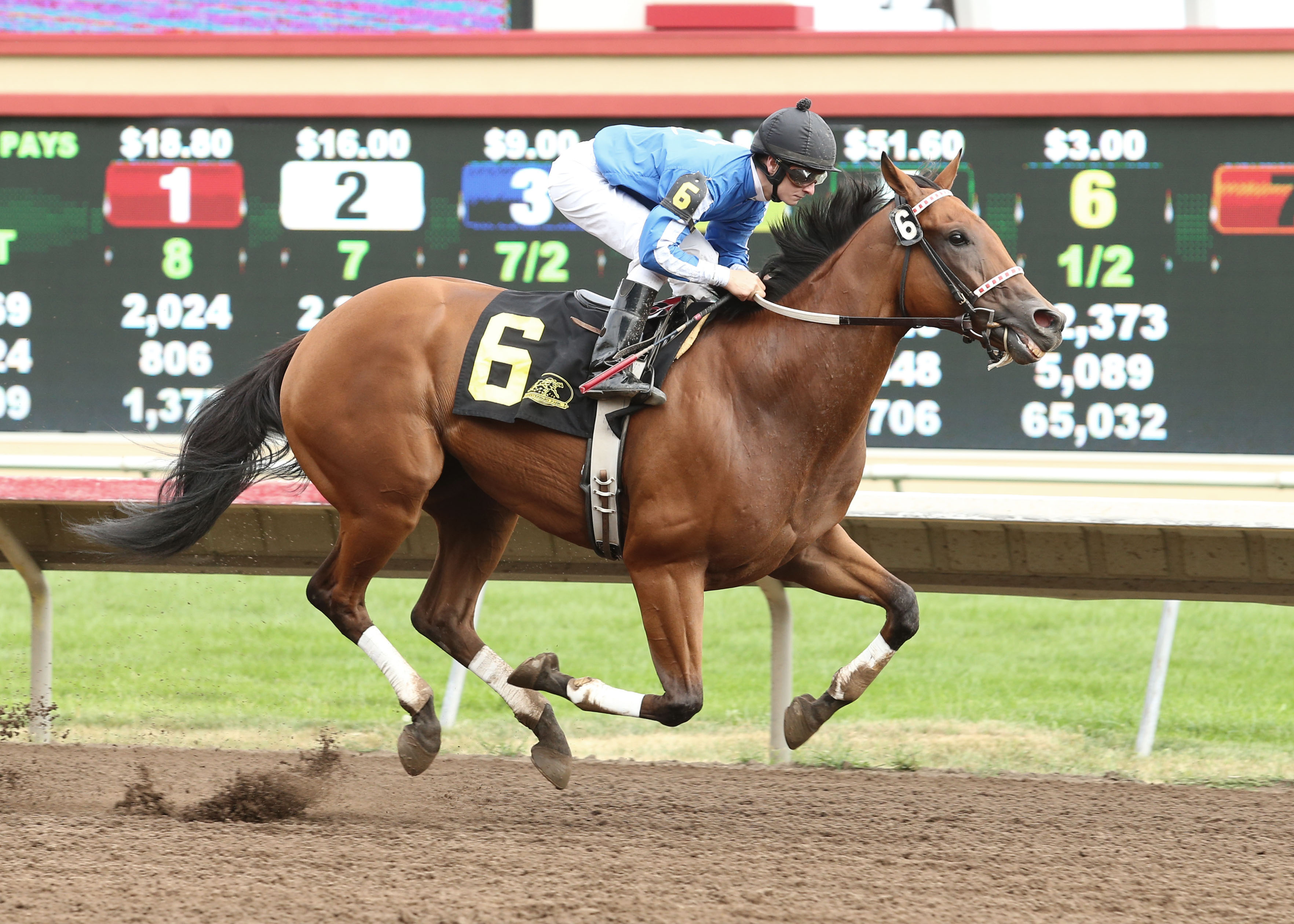 Heliskier wins the Crocrock Minnesota Sprint