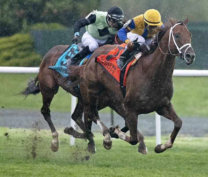 Hi Happy wins the 2018 Man o' War