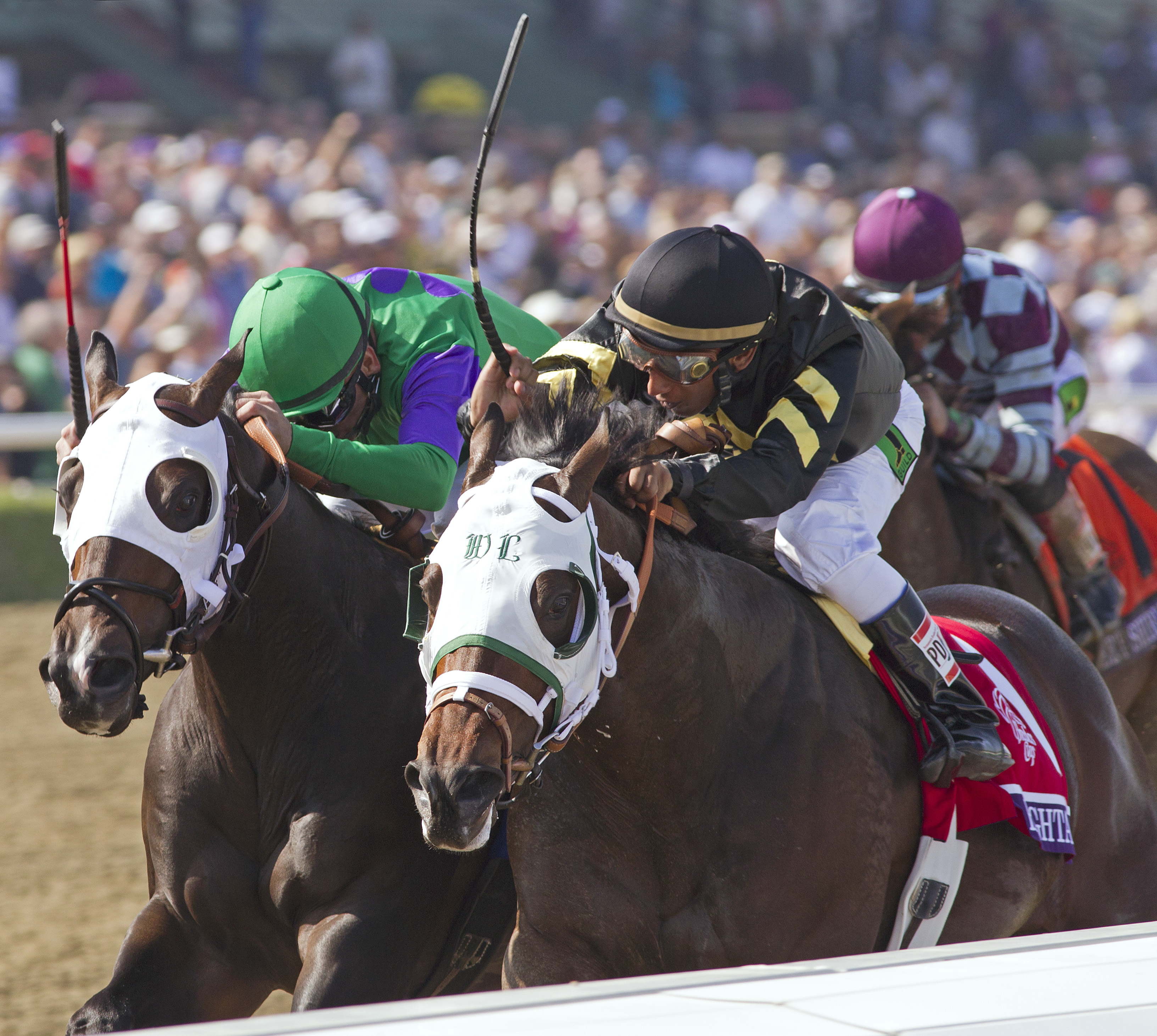 Hightail beats Merit Man in the Juvenile Sprint