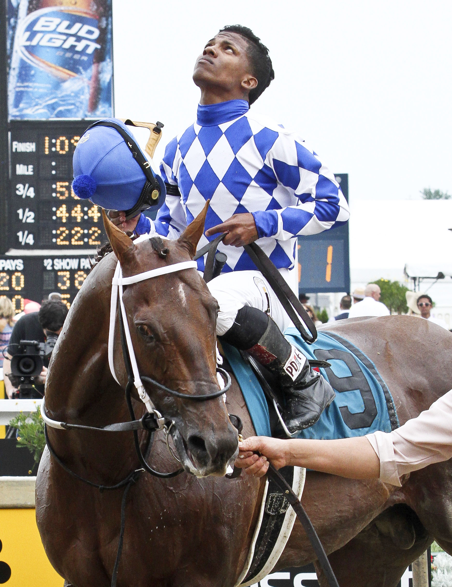 Ricardo Santana Jr. wins the Chick Lang Stakes aboard Holy Boss