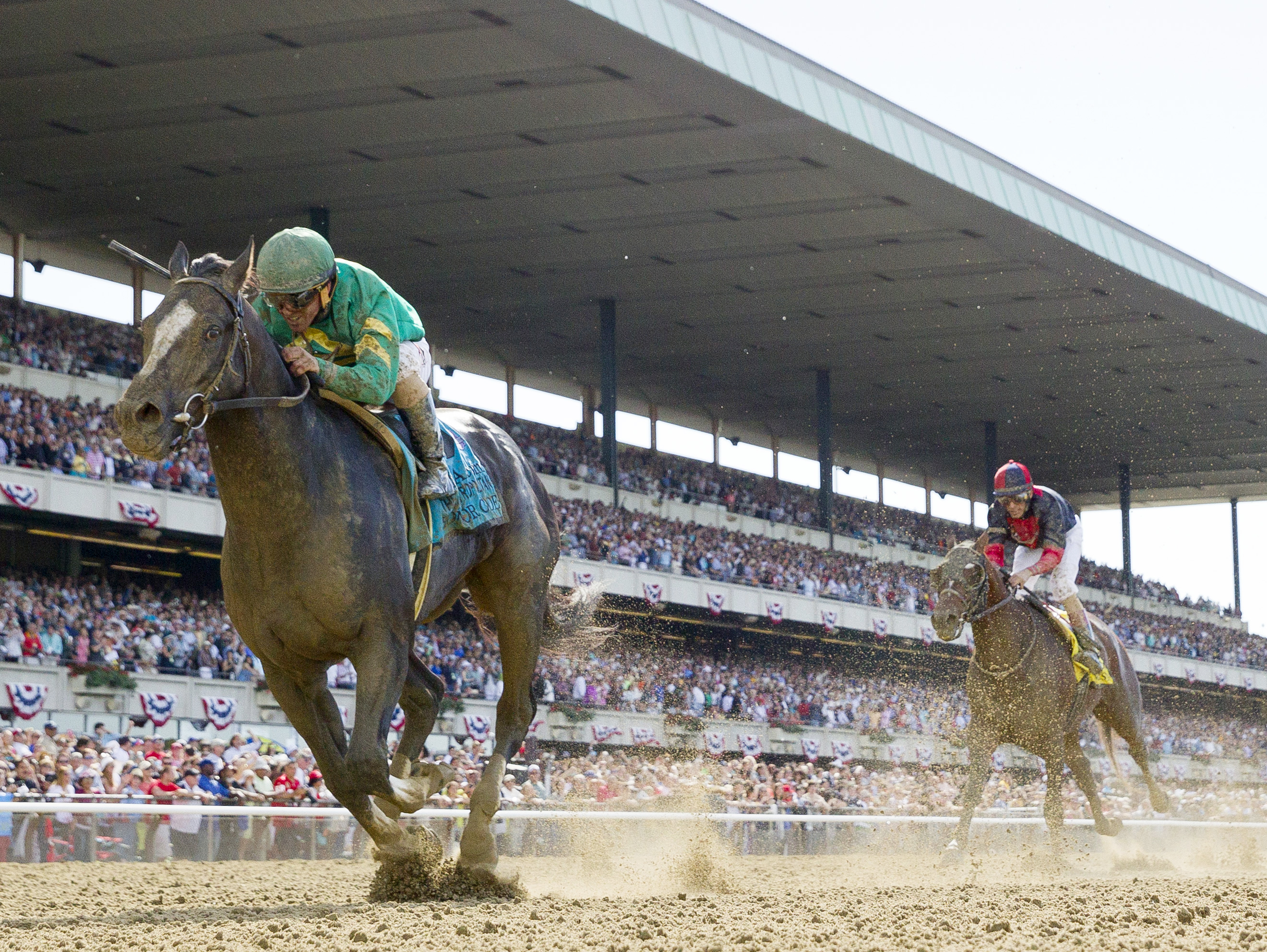 Honor Code wins the Met Mile
