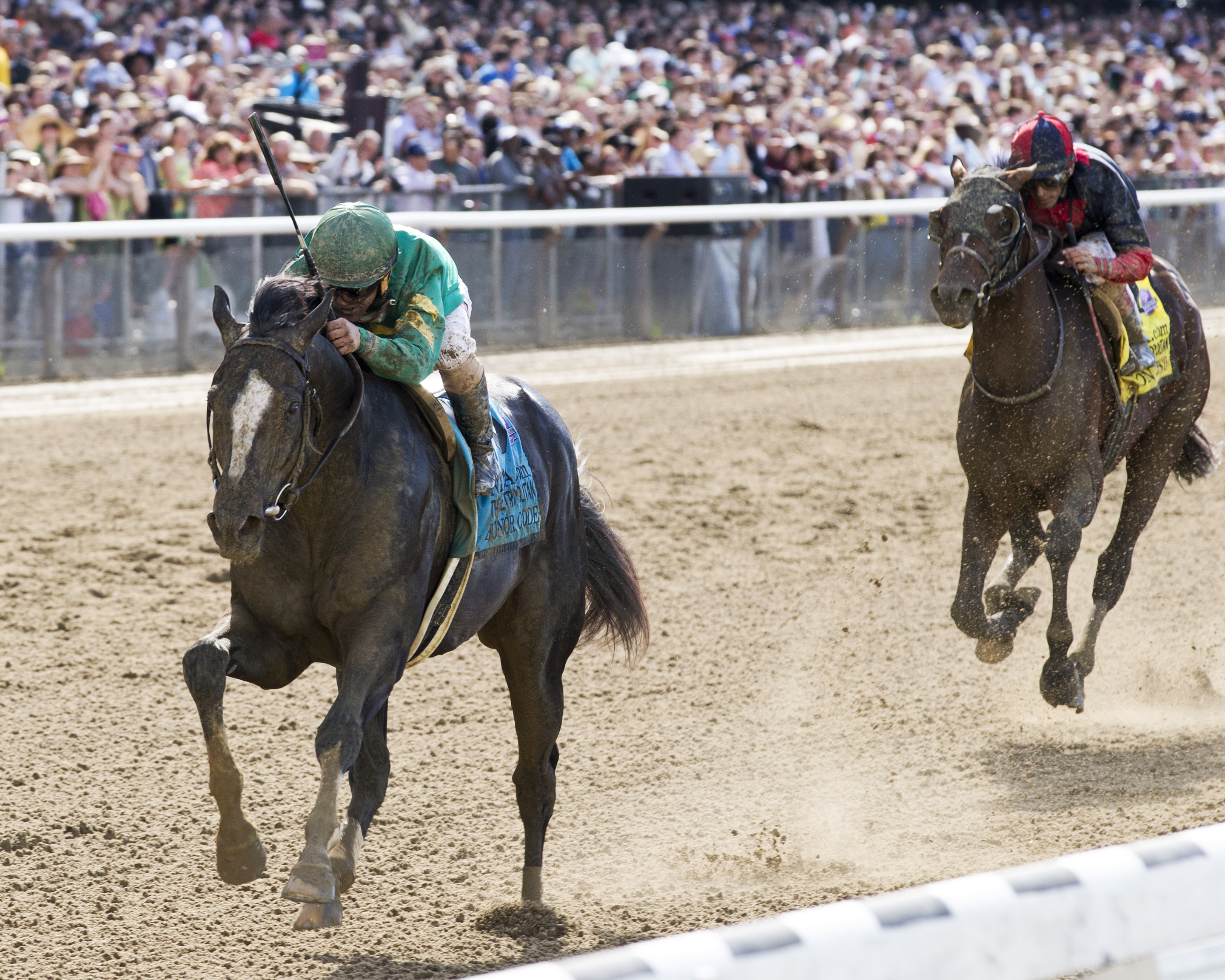Honor Code wins the Met Mile