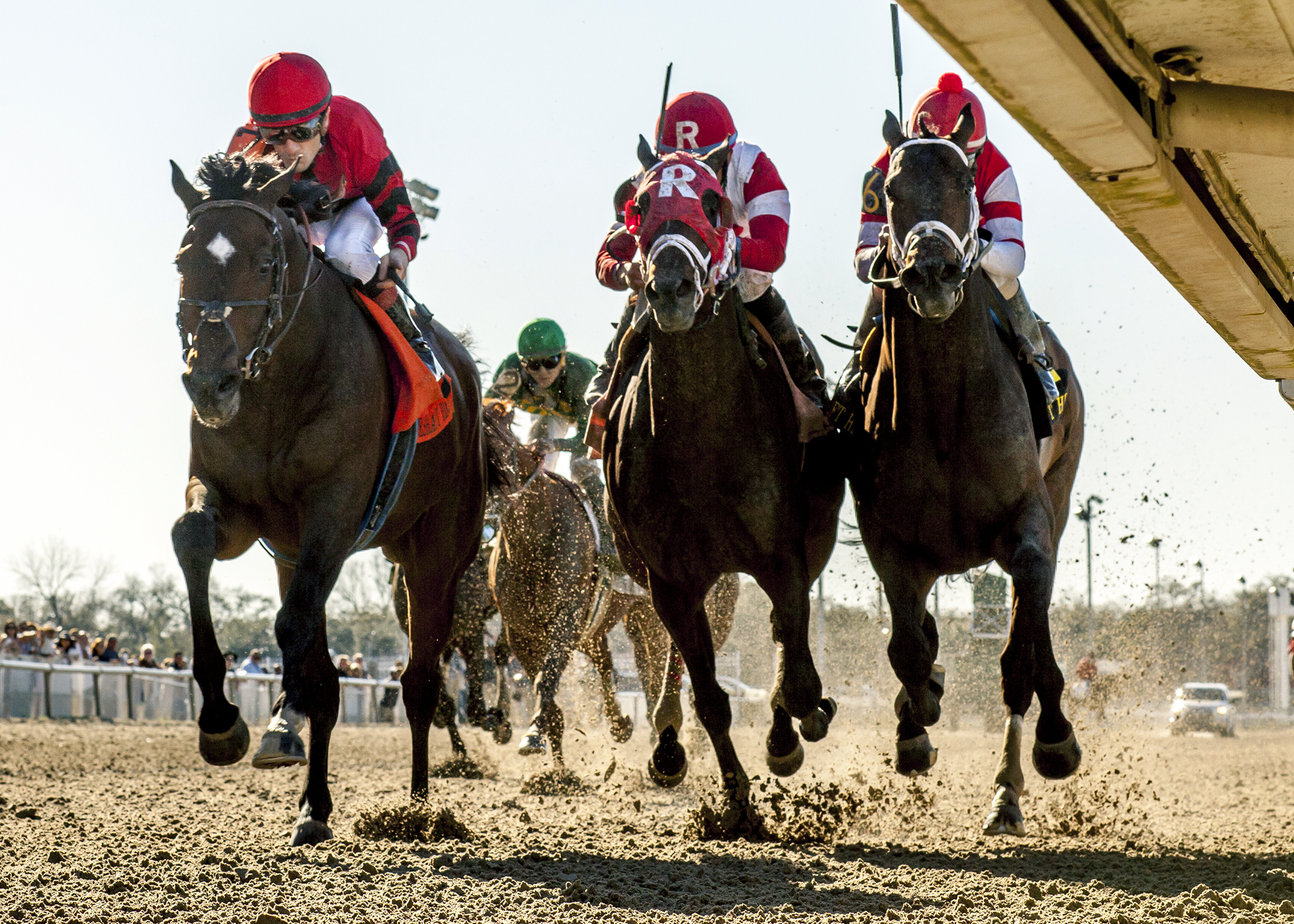 Honorable Duty wins the Mineshaft