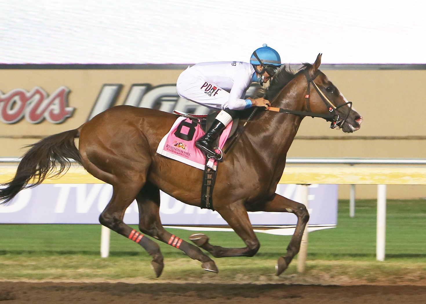 Hunka Burning Love wins the Governor's Cup at Remington.8-21-2020