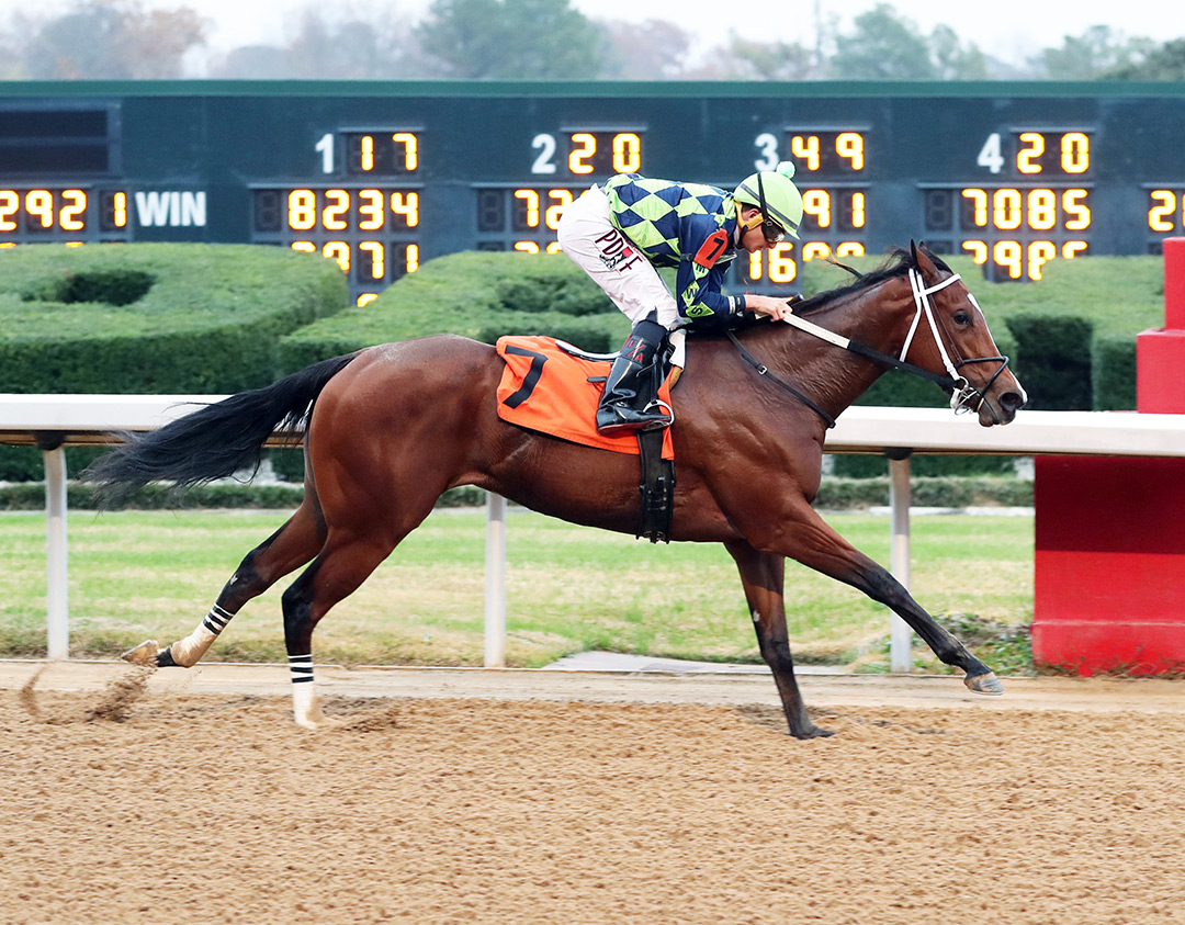 Hypersport wins a Dec. 3 maiden race at Oaklawn Park