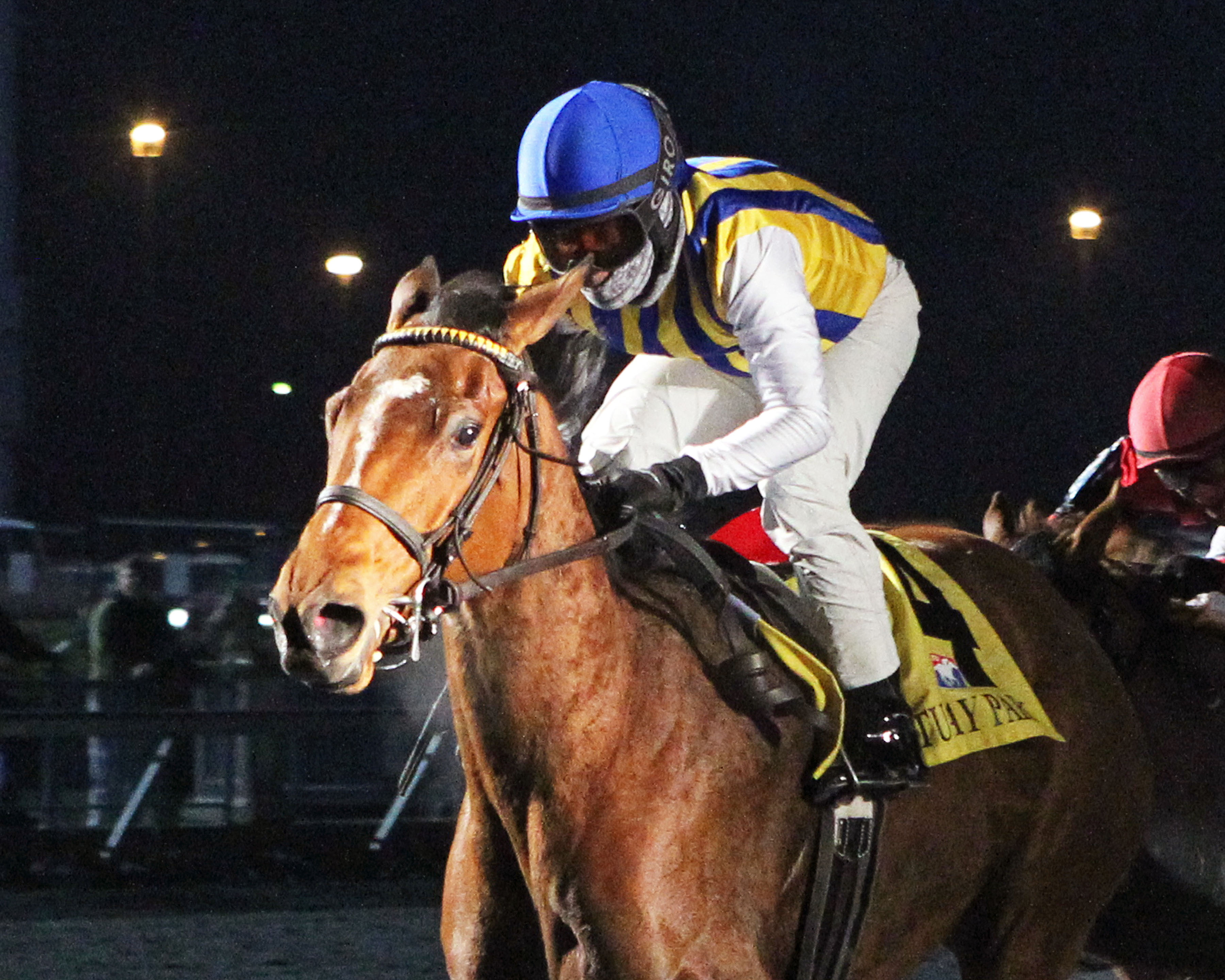 Iva wins the 2019 Cincinnati Trophy