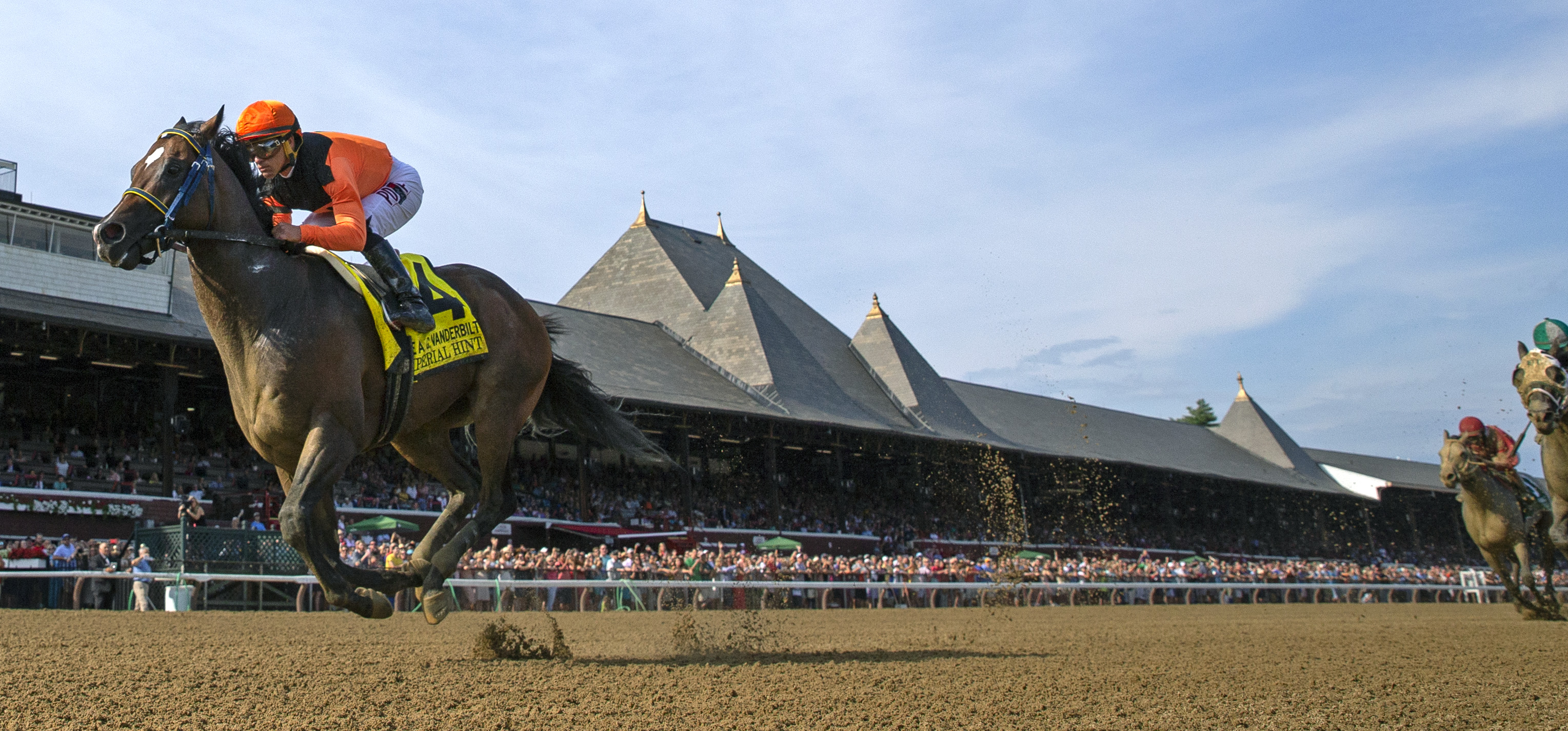 Imperial Hint wins the 2018 Alfred G. Vanderbilt